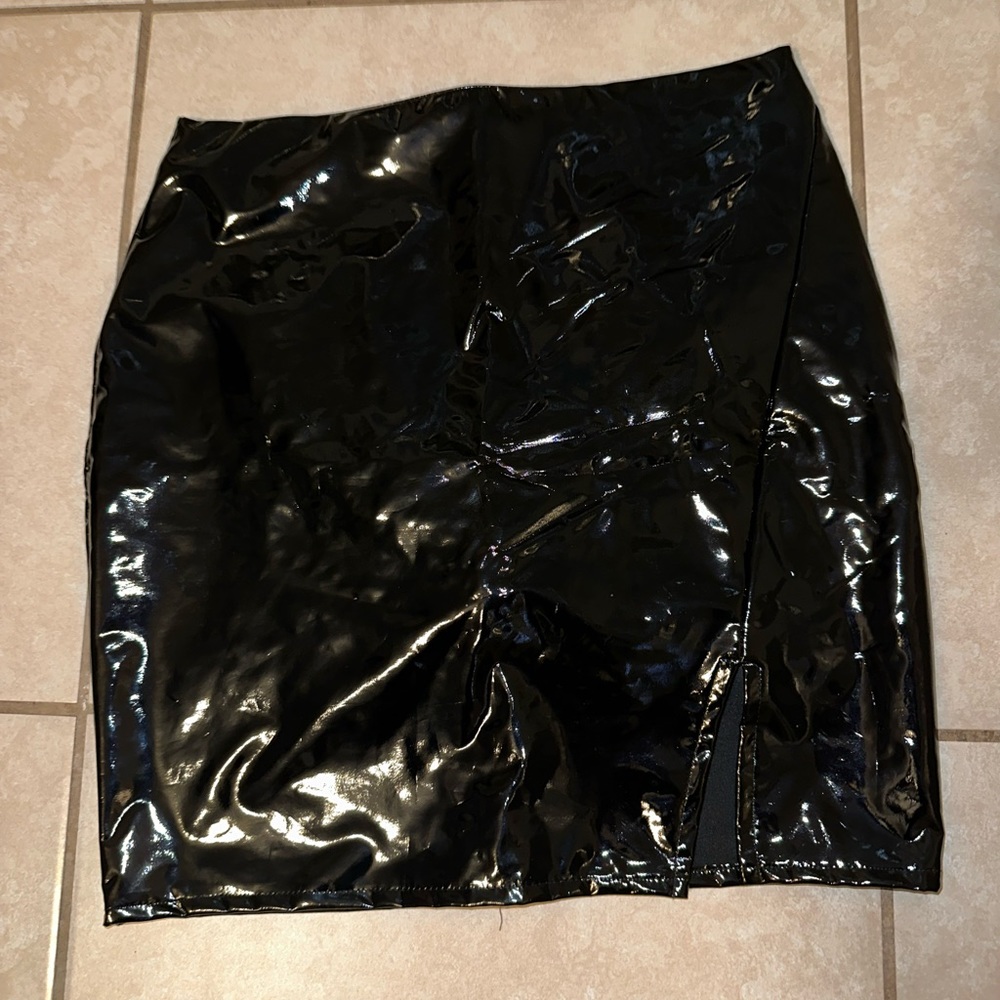 Black skirt